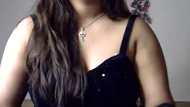 Aaliya02 online show from 18, 6, 2026