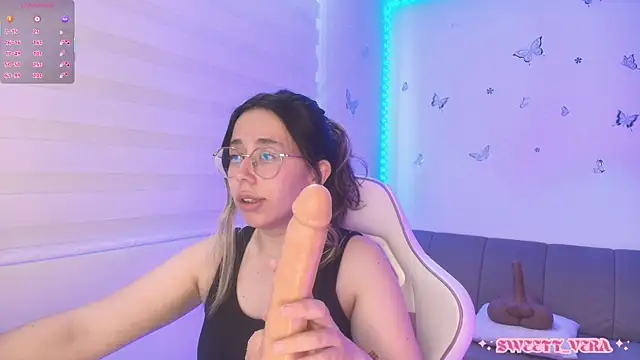 Snapshot of sweettvera chatting on 3, 6, 2026 sweettvera online show from 3, 6, 2026
