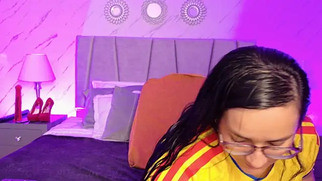 Michell Monet online show from 17, 6, 2026