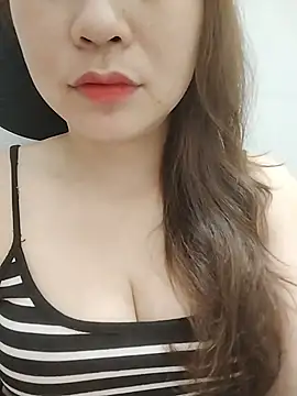 Snapshot of Girl_Shy2000 chatting on 19, 5, 2026 Girl Shy2000 online show from 19, 5, 2026