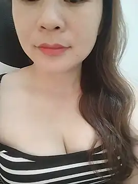 Snapshot of Girl_Shy2000 chatting on 29, 5, 2026 Girl Shy2000 online show from 29, 5, 2026