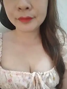 Snapshot of Girl_Shy2000 chatting on 8, 6, 2026 Girl Shy2000 online show from 8, 6, 2026