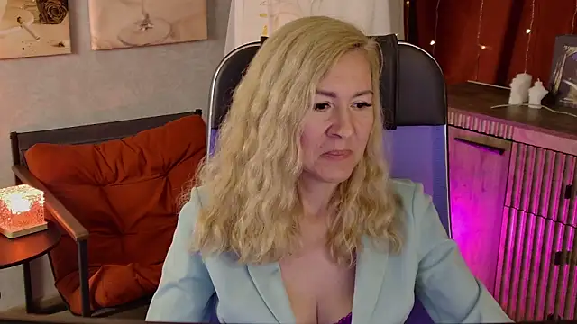 DonnaSmitth online show from 15, 6, 2026