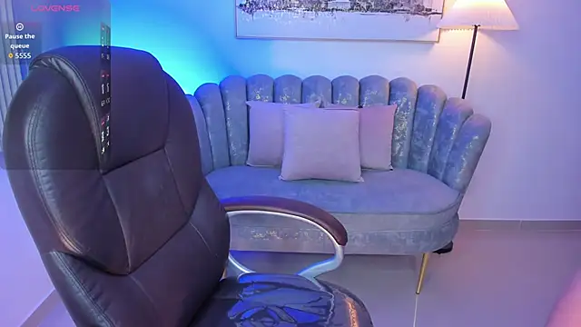 Snapshot of zharaa_fox chatting on 23, 5, 2026 zharaa fox online show from 23, 5, 2026