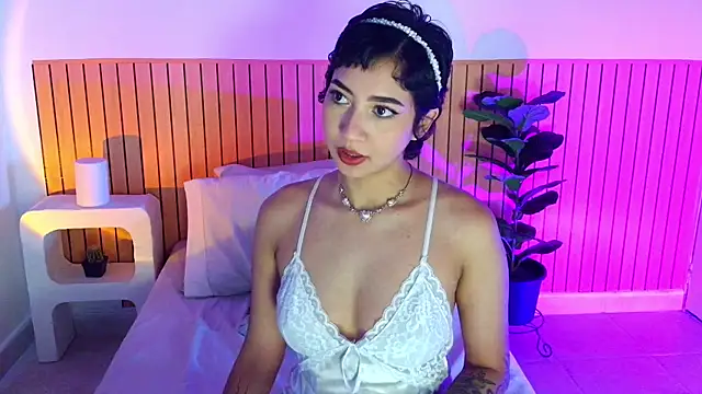 emma web  online show from 3, 7, 2026