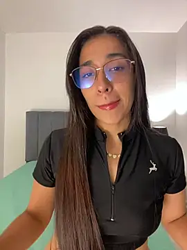 Snapshot of SabrinaEvanss_ chatting on 19, 5, 2026 SabrinaEvanss online show from 19, 5, 2026