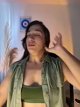 Snapshot of SabrinaEvanss_ chatting on 2, 6, 2026 SabrinaEvanss online show from 2, 6, 2026