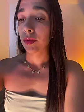 Snapshot of SabrinaEvanss_ chatting on 9, 6, 2026 SabrinaEvanss online show from 9, 6, 2026