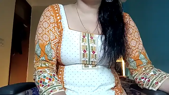 horny milf couple online show from 7, 6, 2026