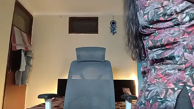 horny milf couple online show from 20, 6, 2026