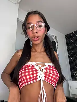 ScarletEvanss  online show from 17, 6, 2026