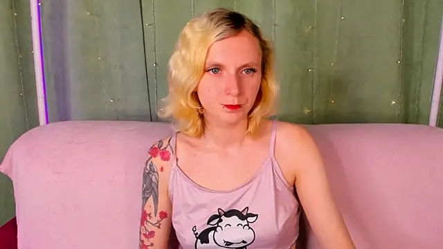 LikiLips online show from 19, 6, 2026