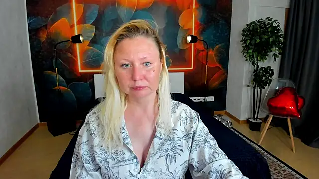 scent  of woman online show from 25, 6, 2026