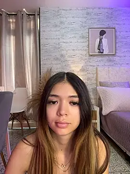 HoneyMollyX online show from 11, 6, 2026