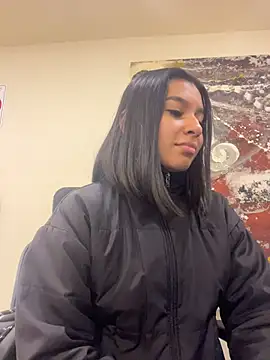 AlyssaRay online show from 19, 6, 2026