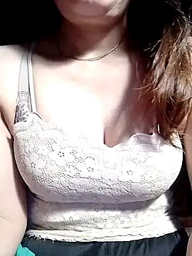 YiyinLy online show from 29, 5, 2026