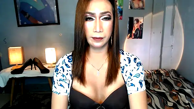 littleredbunny27 online show from 7, 4, 2026