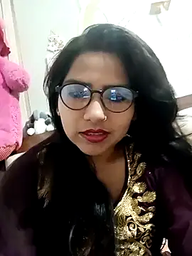 Vanshika1432 online show from 10, 11, 2025