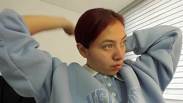 melanie roux   online show from 9, 6, 2026