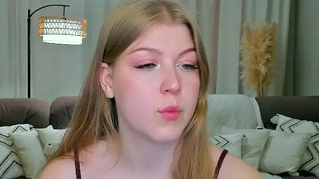 Snapshot of Stella_Light chatting on 5, 6, 2026 Stella Light online show from 5, 6, 2026