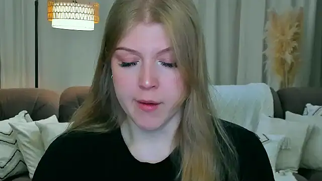 Snapshot of Stella_Light chatting on 8, 6, 2026 Stella Light online show from 8, 6, 2026