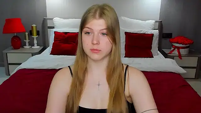 Snapshot of Stella_Light chatting on 16, 6, 2026 Stella Light online show from 16, 6, 2026