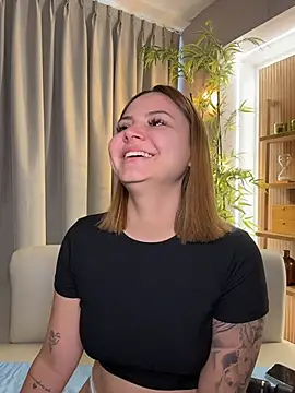 Beella1  online show from 22, 6, 2026