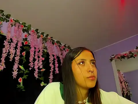 Gabyy Cooper  online show from 11, 6, 2026