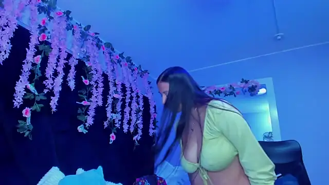 Gabyy Cooper  online show from 20, 6, 2026