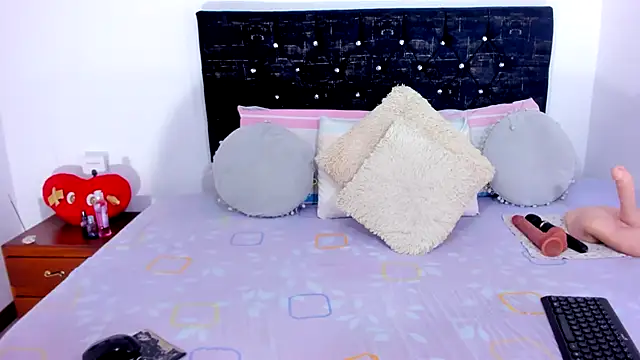 RubyLuxeX online show from 23, 5, 2026