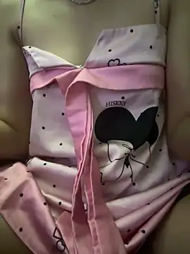 Snapshot of Emily-y chatting on 6, 5, 2026 Emily-y online show from 6, 5, 2026