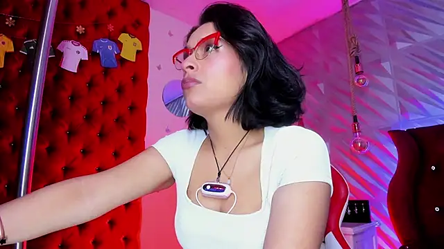 Roxanne Han online show from 18, 6, 2026