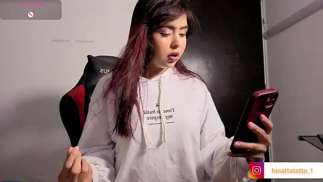 Hinatta-Tatto1 online show from 25, 6, 2026