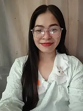 Bamboo-niee123 online show from 11, 6, 2026