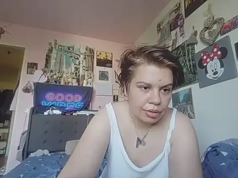 Carolineisback online show from 19, 6, 2026
