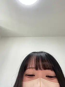 Snapshot of emiri_da_nyan chatting on 11, 6, 2026 emiri da nyan online show from 11, 6, 2026