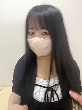 Snapshot of emiri_da_nyan chatting on 20, 6, 2026 emiri da nyan online show from 20, 6, 2026