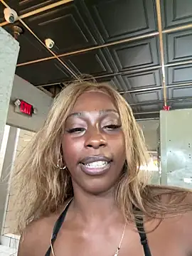 MadameMuse online show from 22, 6, 2026