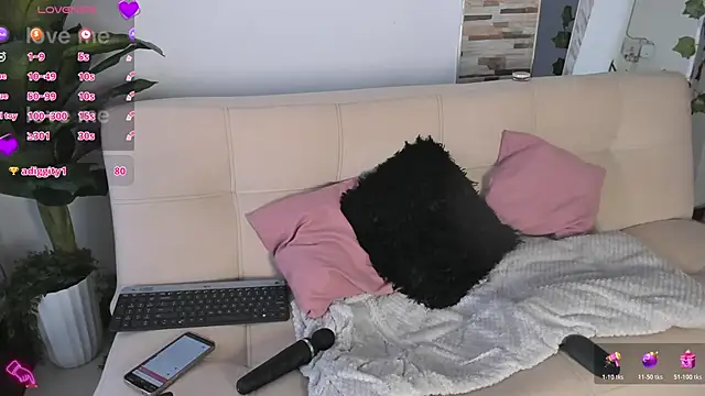 Evelyn R  online show from 9, 6, 2026