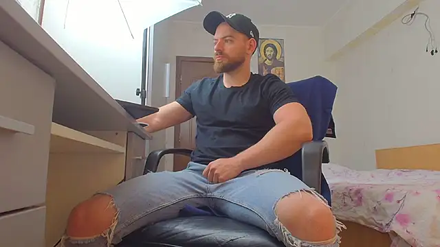 Snapshot of Ryanstone_ chatting on 13, 5, 2026 Ryanstone online show from 13, 5, 2026