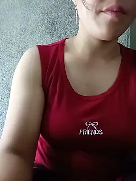 Sara pusyy online show from 5, 6, 2026