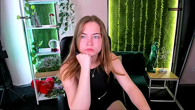 Snapshot of baby_hotte chatting on 26, 6, 2026 baby hotte online show from 26, 6, 2026