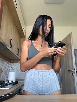 VickyM99 online show from 29, 6, 2026