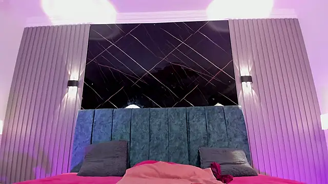 Bella Riverss online show from 9, 6, 2026
