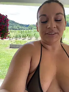 thickfarmtwat online show from 16, 6, 2026