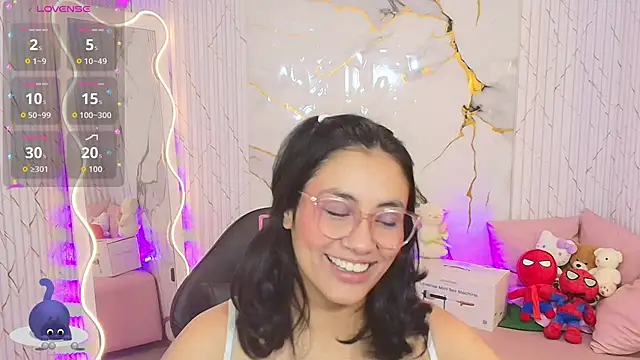PEACHY TAY online show from 7, 6, 2026