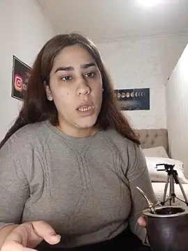 nahiarabiel33 online show from 15, 6, 2026