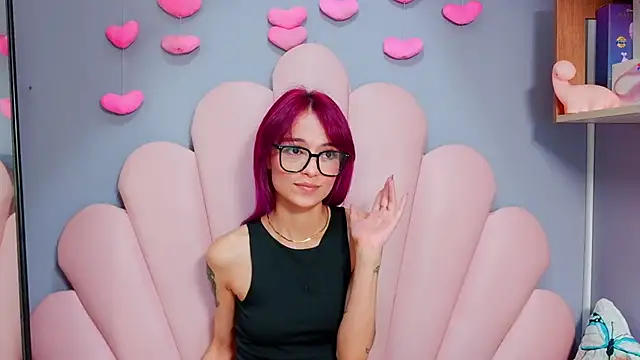 luci miller online show from 20, 6, 2026