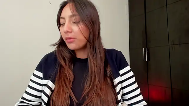 LilyGarcia online show from 31, 5, 2026