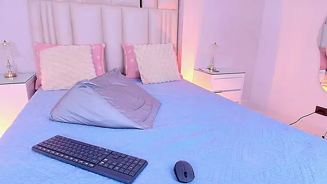 alanarose18 online show from 12, 6, 2026